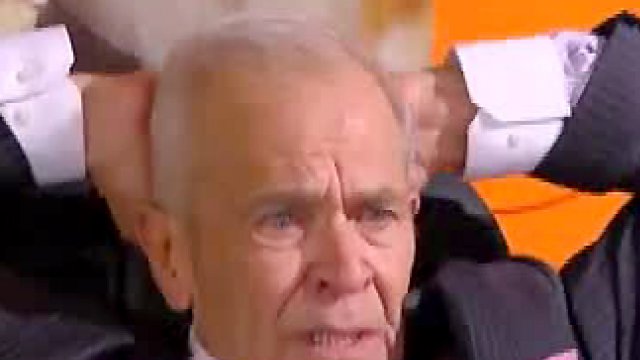 ¡Martes 20 hrs. impactante capítulo de Graduados!