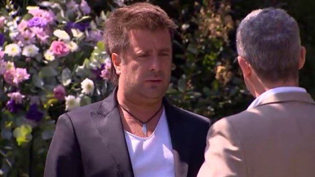 Andrés Jalifa se presenta en la fiesta de Patricia