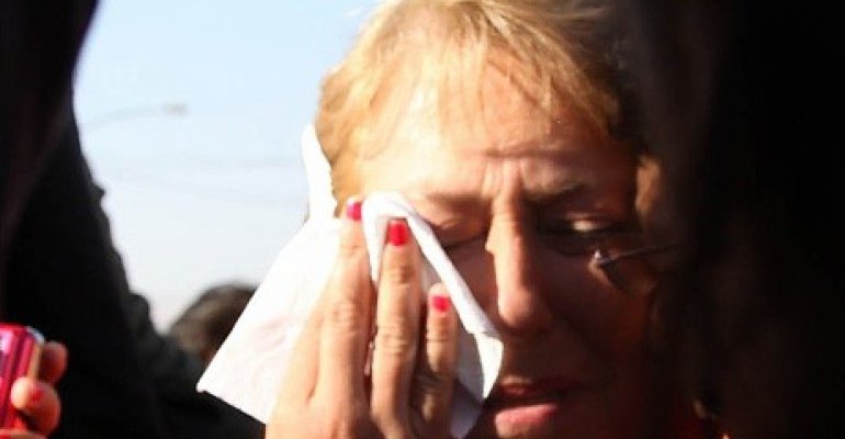 La reacción de los candidatos ante agresiones a Bachelet y Longueira