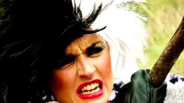 La Guatona Candy se enfrenta a Cruella de Vil