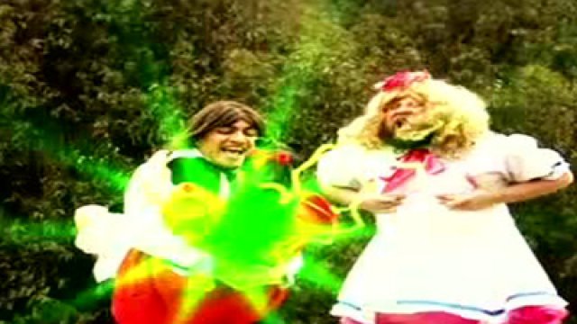 La guatona Candy mató a Lulú Zombie