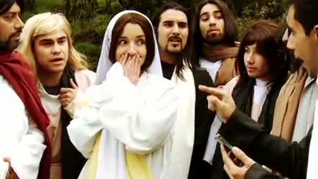 Jesús y sus apóstoles ahora se pusieron faranduleros