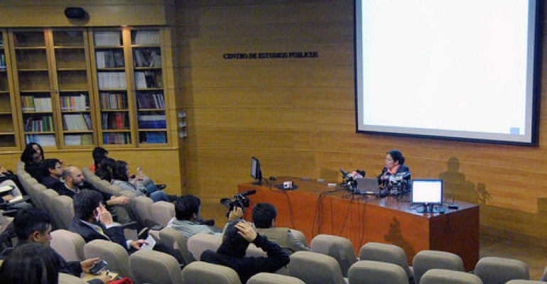 CEP: Bachelet 44%, Matthei 12%, MEO 4%, Parisi 4%, Claude 2%