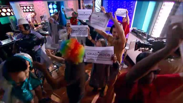 Revisa el “Harlem shake” de todo el equipo de Graduados