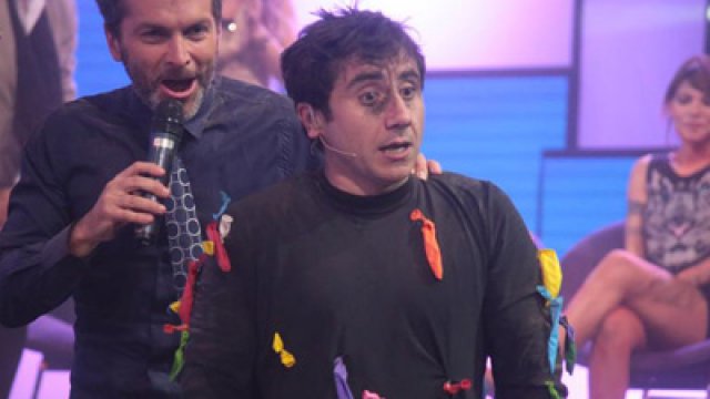 ¡Claudio Olate se la jugó y cruzó un callejón de cactus!