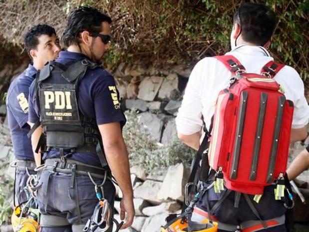 Rescatistas de Bastián insisten con búsqueda en Cerro San Cristóbal