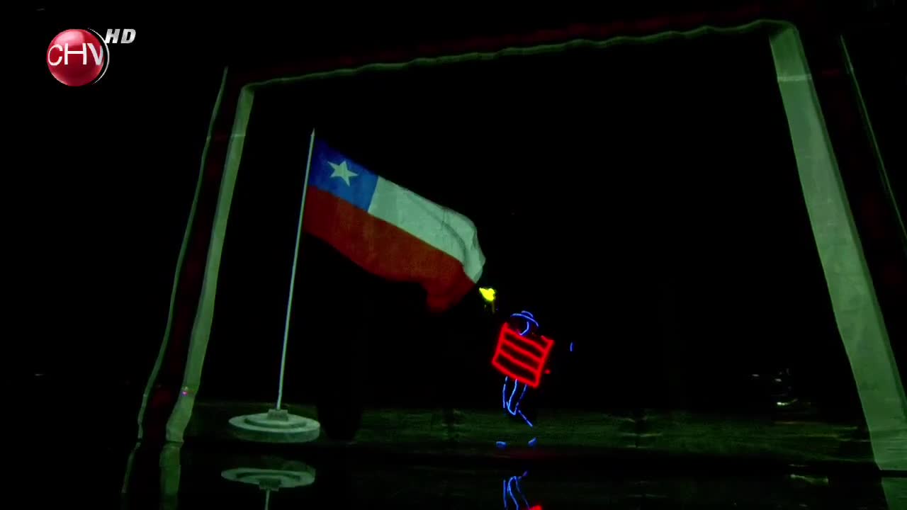 Tron Led Chile homenajearon al huaso en su presentación