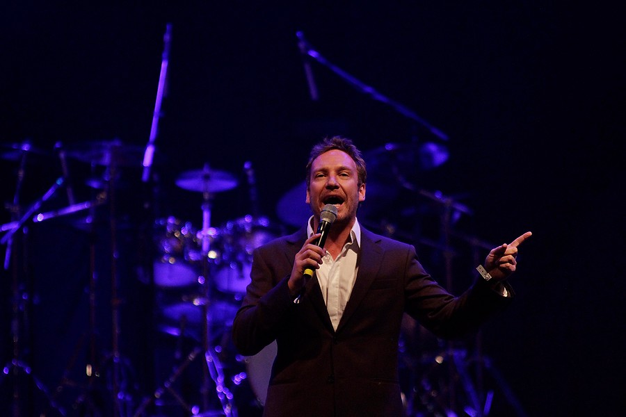 Martín Cárcamo en picada contra senador tras polémicos dichos