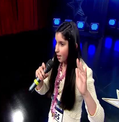 María José Díaz encantó a todos con su linda voz