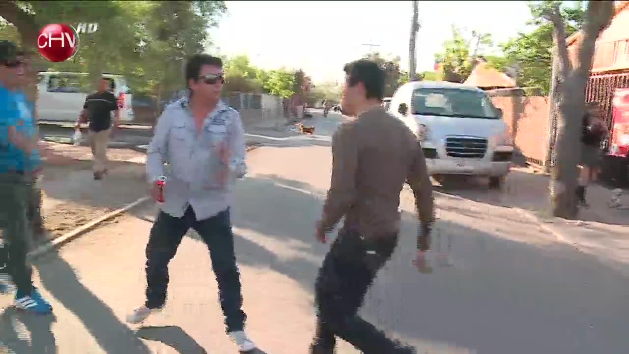 Francisco y Juan se enfrentaron en la calle