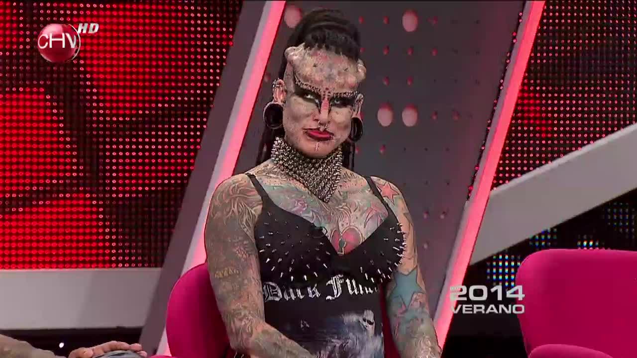 La Mujer Vampiro y El Hombre Bestia estuvieron el Primer Plano