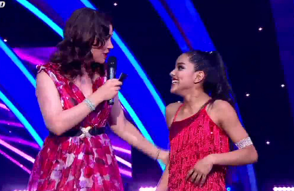 Scarlet demostró todo su talento para el baile