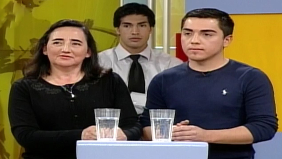 ¡Exigimos que abandone la casa de nuestra tía!