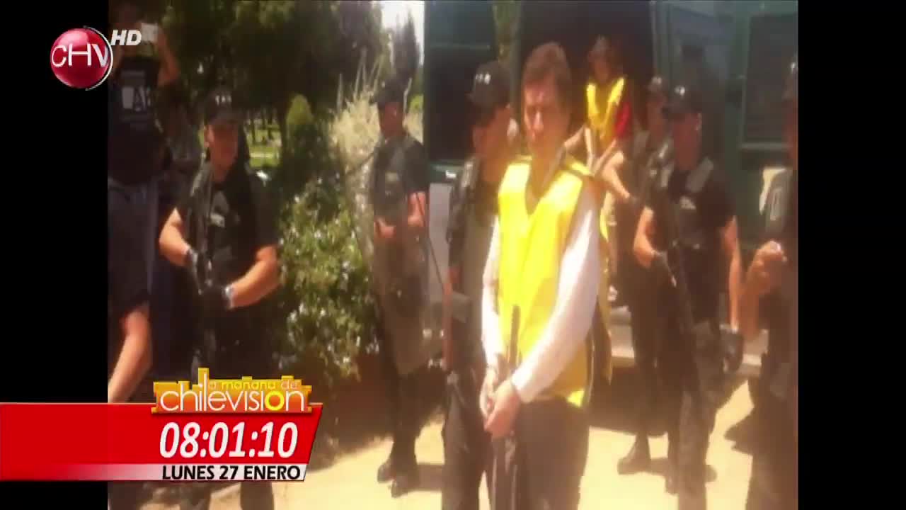 Así fue la llegada de los padres de Bastián al funeral del muchacho