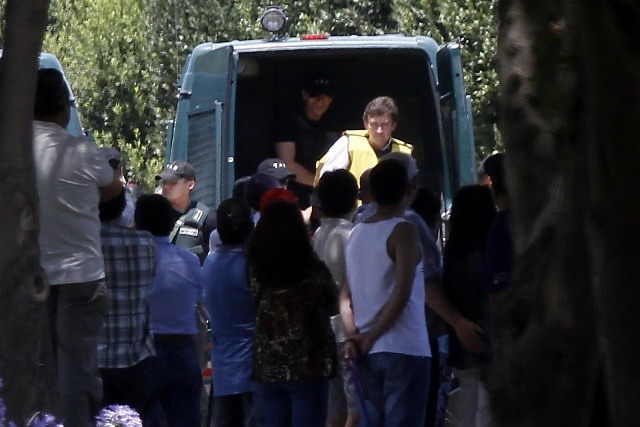 Caso Bastián: Mira el momento exacto de la llegada de los cuestionados padres