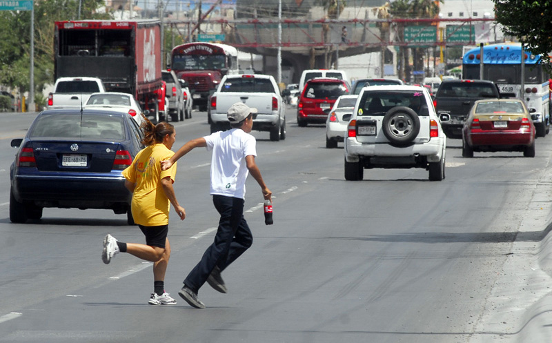 Malas conductas ciudadanas: Peatones imprudentes