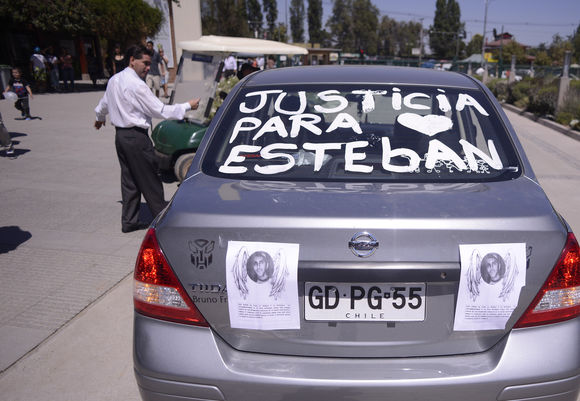 Emotivo funeral para joven fallecido tras ataque homofóbico