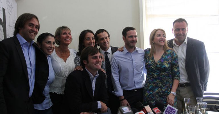 Amplitud inauguró su sede con presencia de ex ministra de Sebastián Piñera