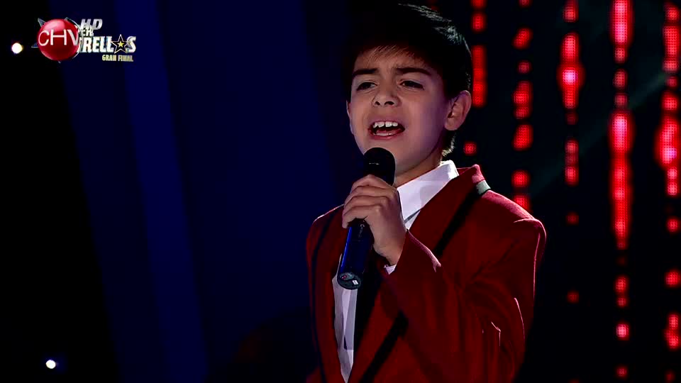 Alex Rubio emocionó al jurado con su interpretación en SuperEstrellas