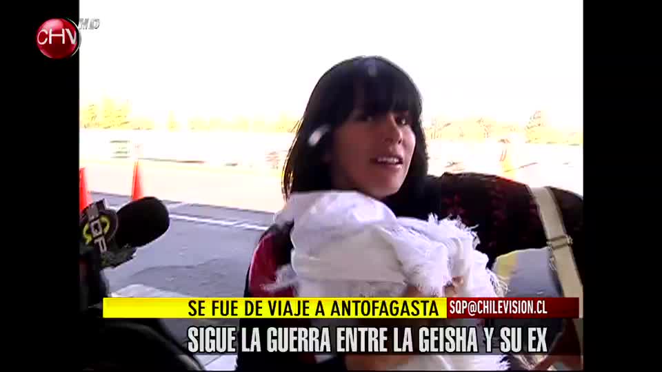 Anita Alvarado se fue de viaje con sus hijos menores