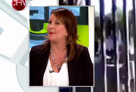 La actriz Soledad Pérez insultó a desconocido en plena calle (Parte 1)