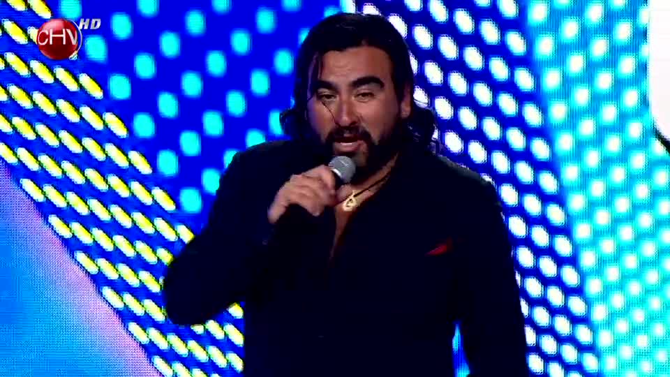 Rodrigo García y su peculiar presentación en Talento Chileno