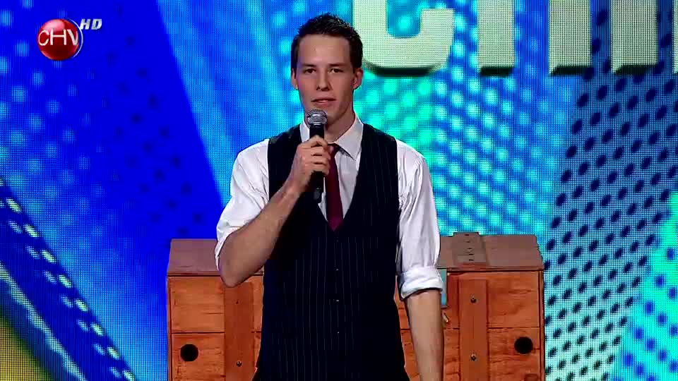 Benjamín Cox cautivó con la magia e ilusión presentada en Talento Chileno