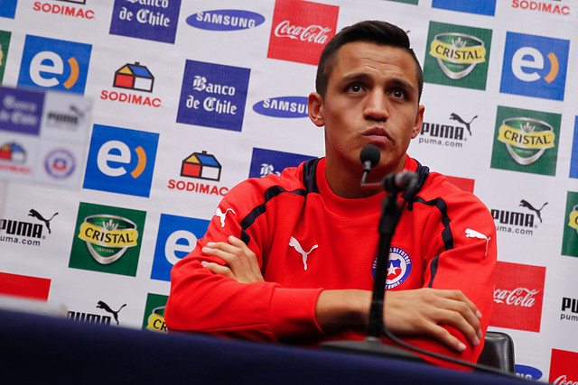 Feroz polémica en España por rumor sobre paternidad de Aléxis Sánchez