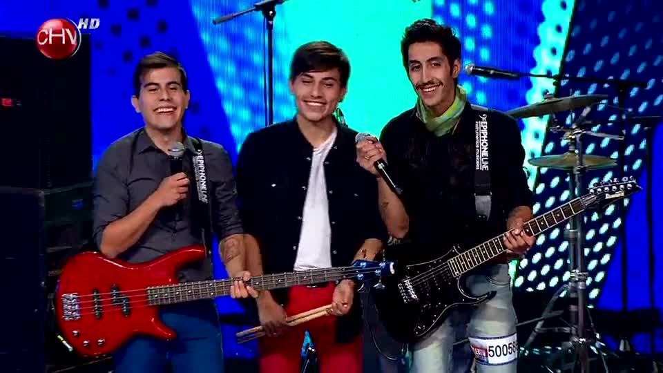 Planeta Menta sorprende con gran presentación en Talento Chileno