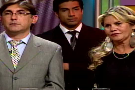 Hermanos se encuentran en guerra por su madre