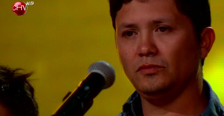 Pese a su limitación demostró tener una gran voz en Talento Chileno