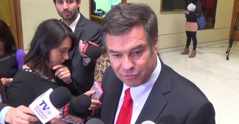 Senador Ossandón y polémica del Hospital de Puente Alto: 