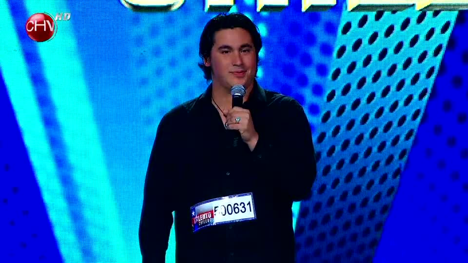 Fabio Droguett desde Francia trajo a Elvis al escenario de Talento Chileno