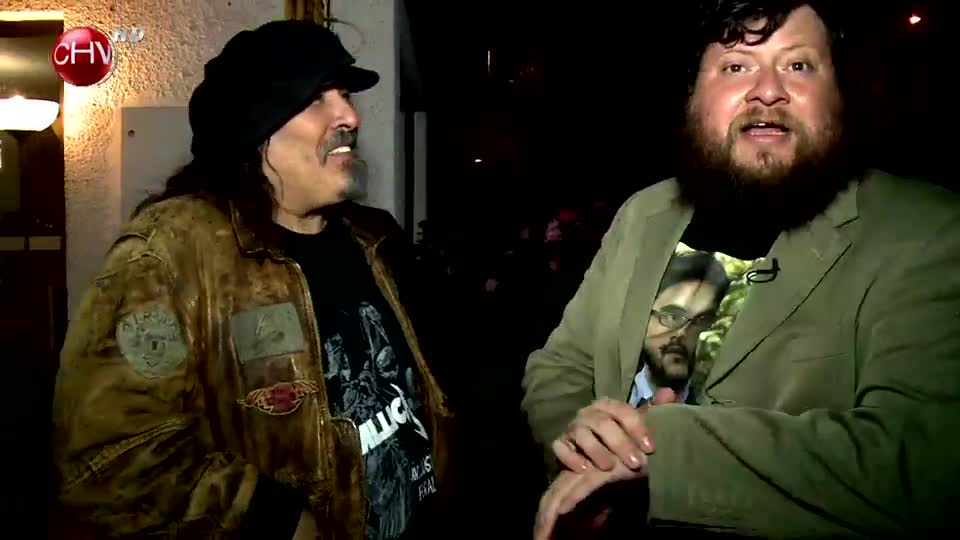 Rodrigo Salinas fua a visitar al Negro Piñera y terminó con Sinergia en el escenario