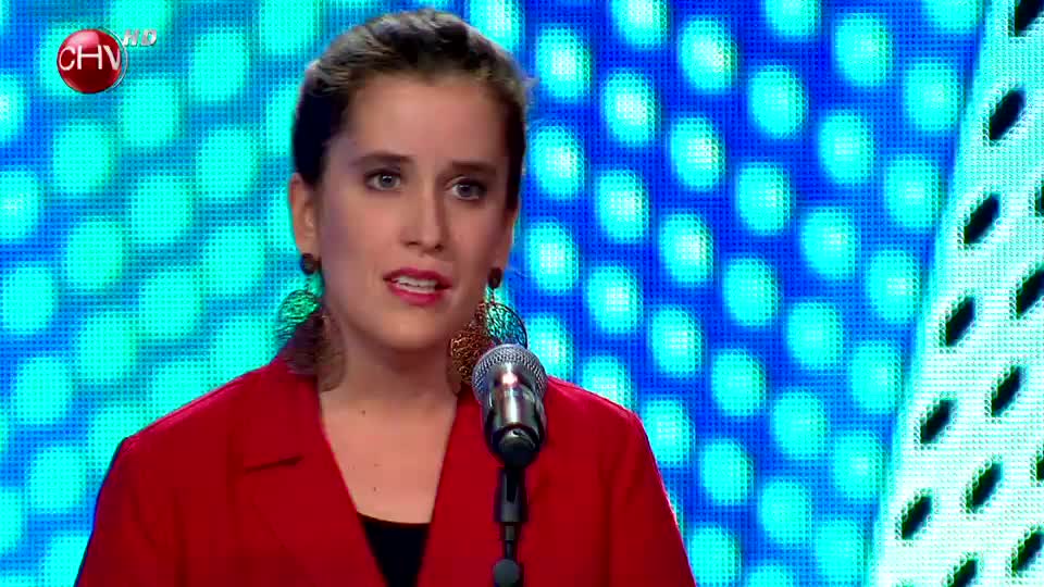 Virginia Rodríguez sorprende con su potente interpretación de canto lírico
