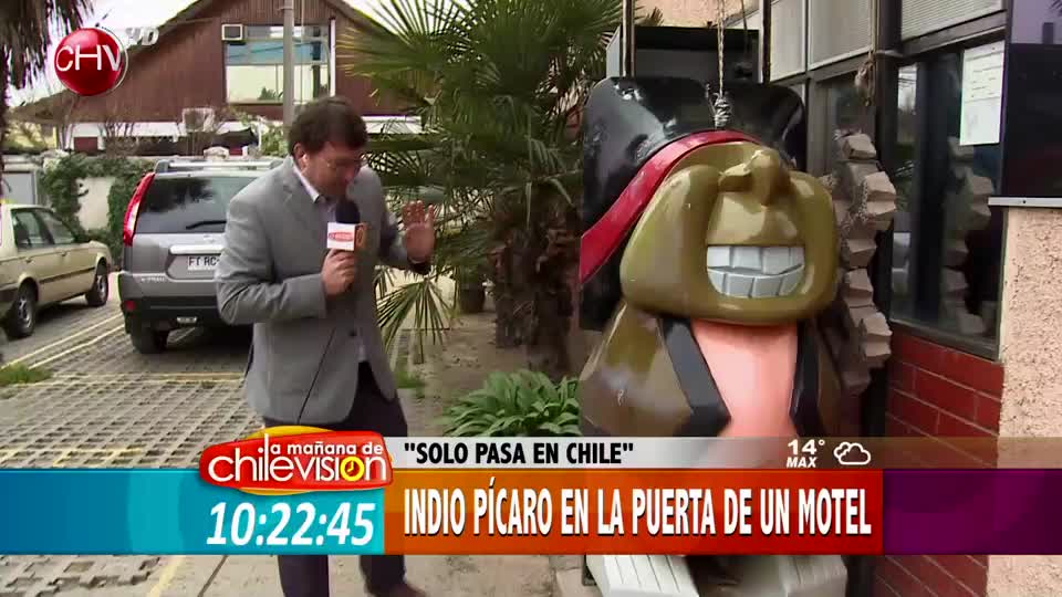 Indio Pícaro está ubicado en la entrada de un motel en Santiago (Parte 1)