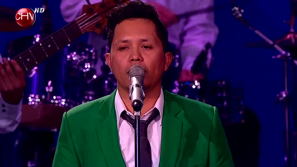Carlos Grilli demuestra que todo en la vida es posible y canta en Talento Chileno