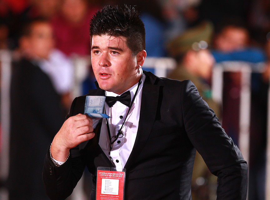 Junior Playboy arremete contra Pamela Jiles tras detención de su hijo