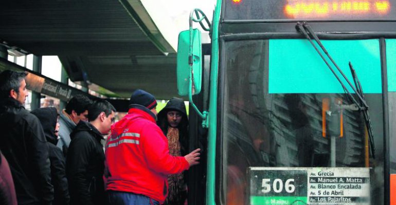Conductores colapsados: Días de furia en el Transantiago