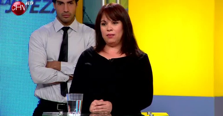 Ex pareja en batalla por el divorcio y la posesión de una casa