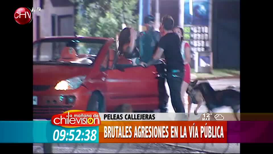 Brutales peleas en la vía pública causan impacto en la Web
