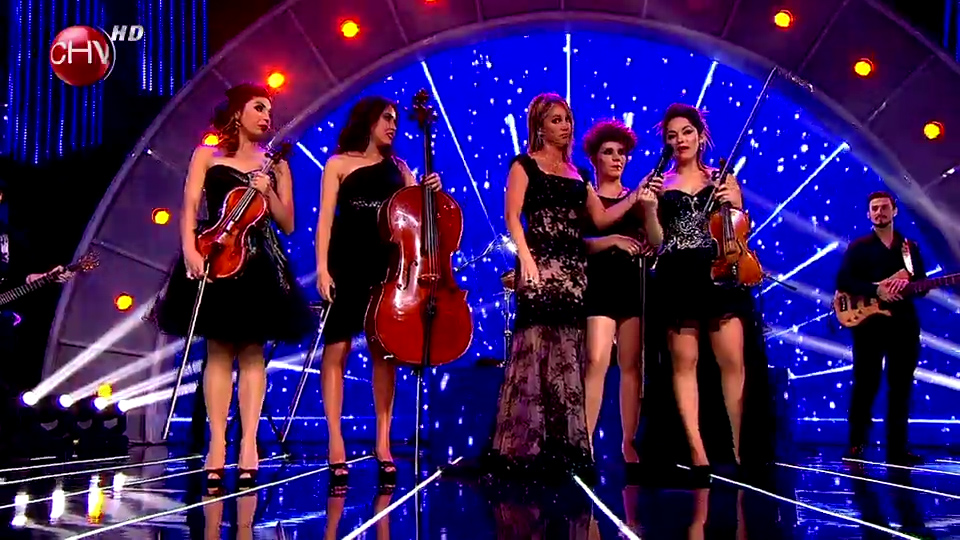 Cronos sorprende con un gran show cargado de talento, belleza y sensualidad