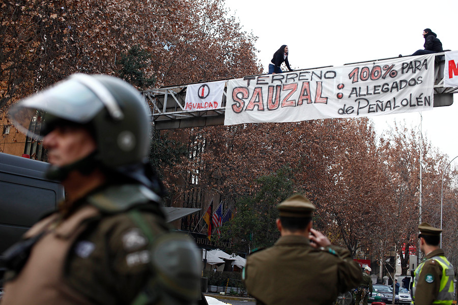 Pobladores protestaron sobre señalética en Vicuña Mackenna