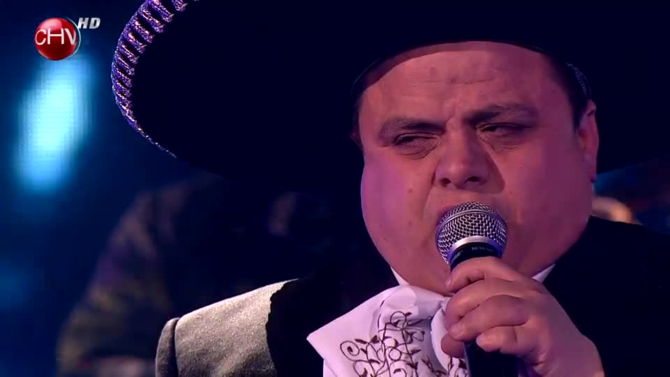 Hugo Macaya nos deleita con una espectacular ranchera