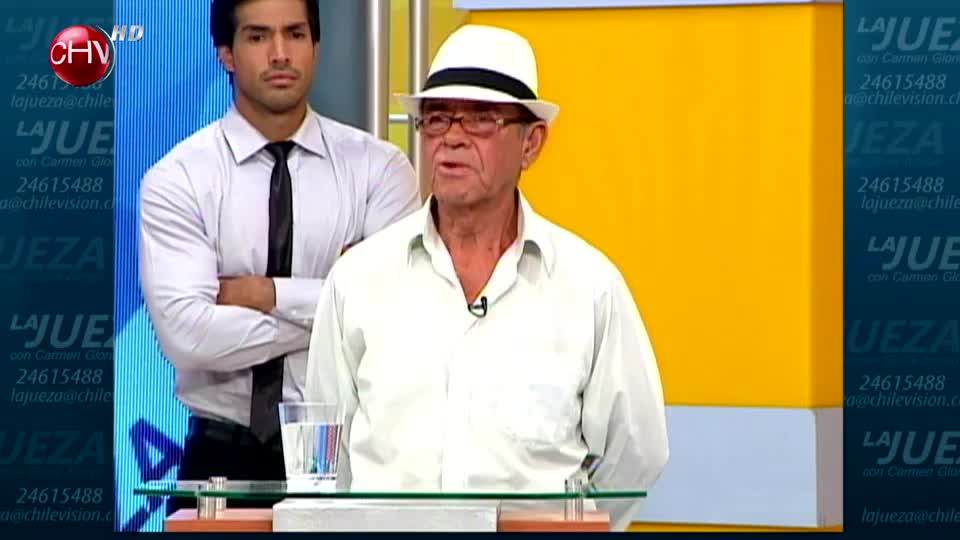 Sujeto demanda a su ex para que le devuelva su departamento tras quiebre