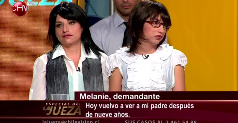 Hija exije que su padre se ponga al día con las pensiones de alimento