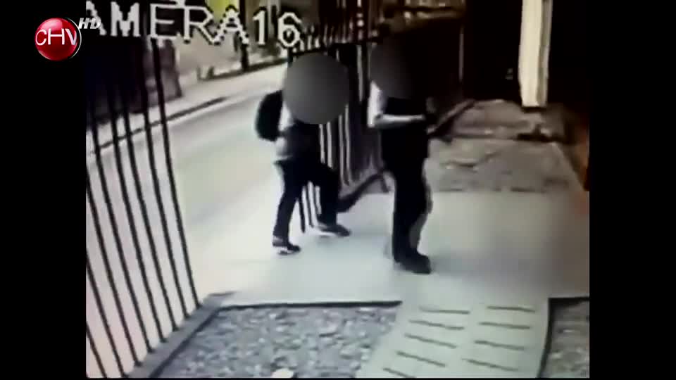 Roban videos del programa de la geisha