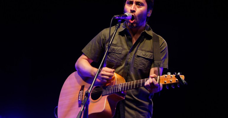 Claudio Narea: Biografía del guitarrista de Los Prisioneros