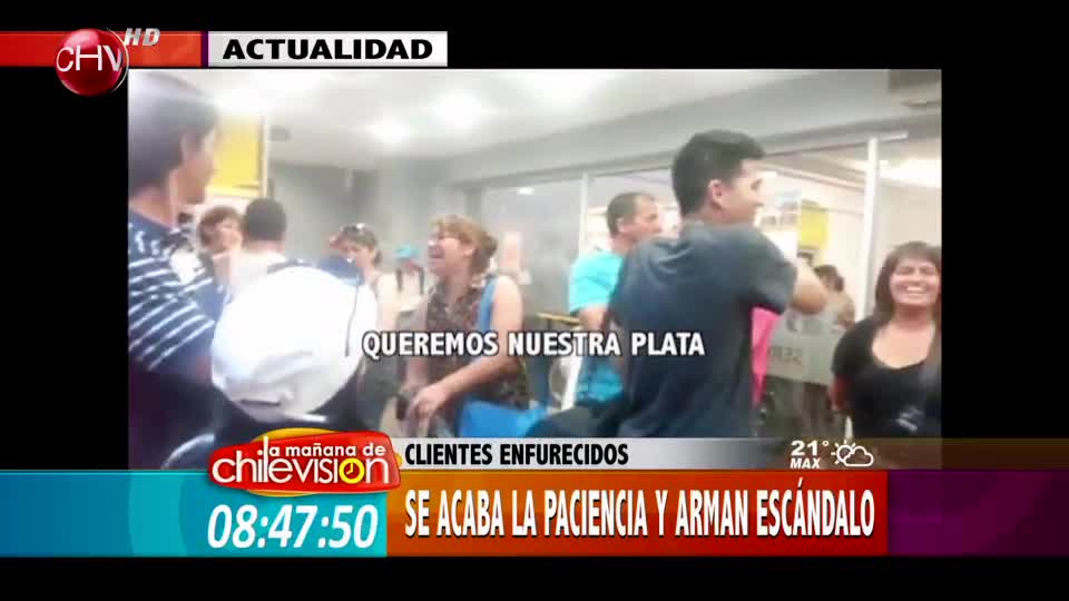 Insólitas imágenes de minutos de furia de clientes descontentos