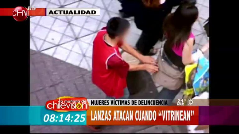 Imágenes de lanzas cuando atacan a mujeres que “vitrinean”